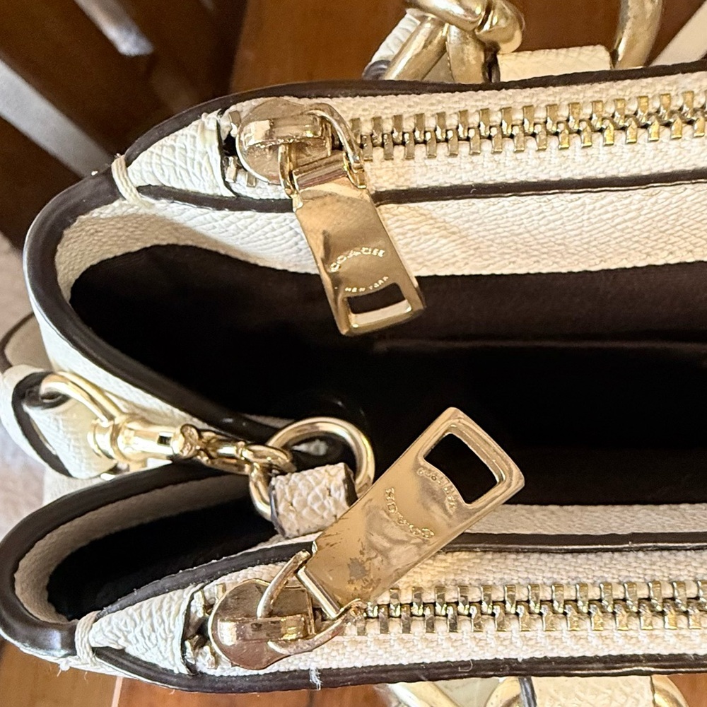 Coach Brooke Carryall - Like New - Picture 11 of 15